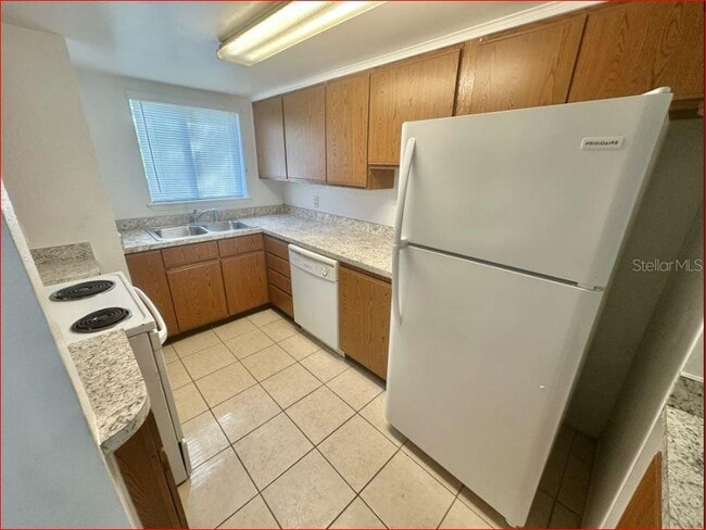 Photo - 2550 S Park Ave Unit A