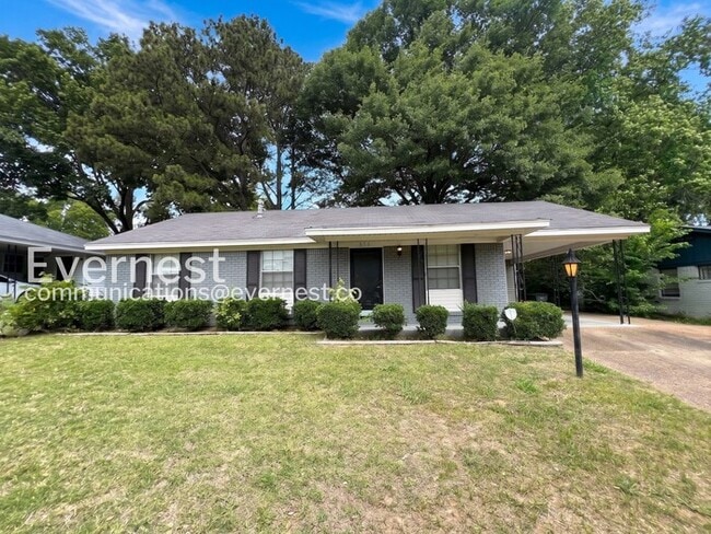 Building Photo - 856 White Clover Ln