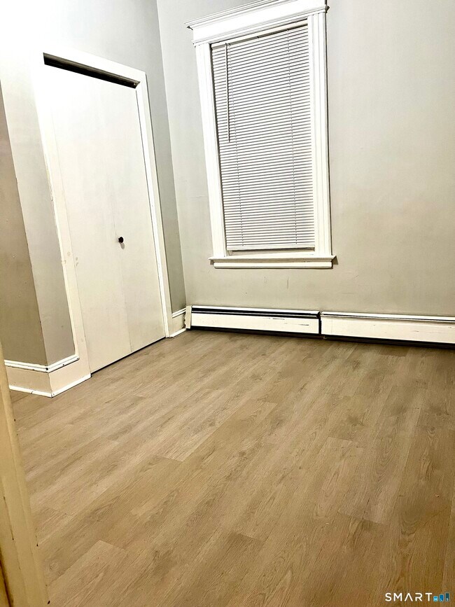 Photo - 160 Lawrence St Unit 3N