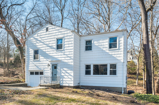 Photo - 111 Spier Rd House