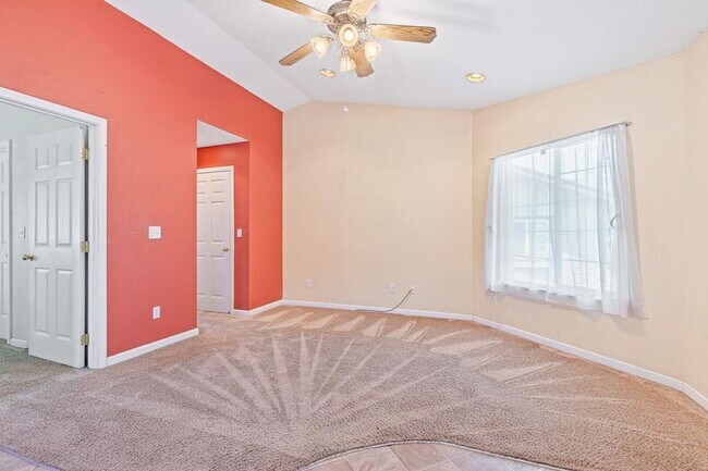 Photo - 336 Effie St House