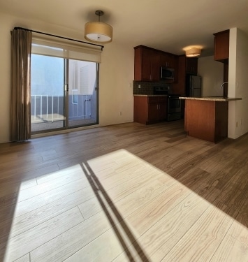 Photo - 1235 Brockton Ave