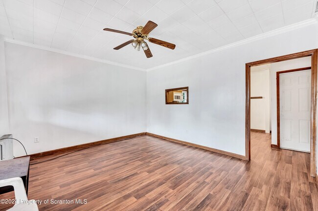 Photo - 630 E Lackawanna Ave