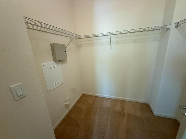 Photo - 2492 Autumnvale Dr