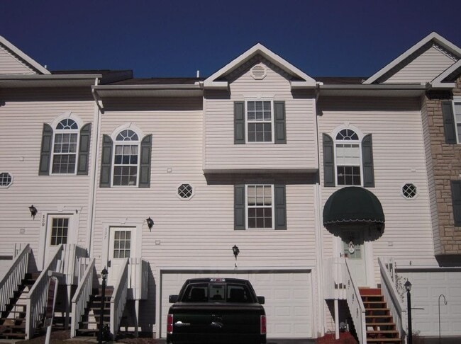 Photo - 137 mountain drive