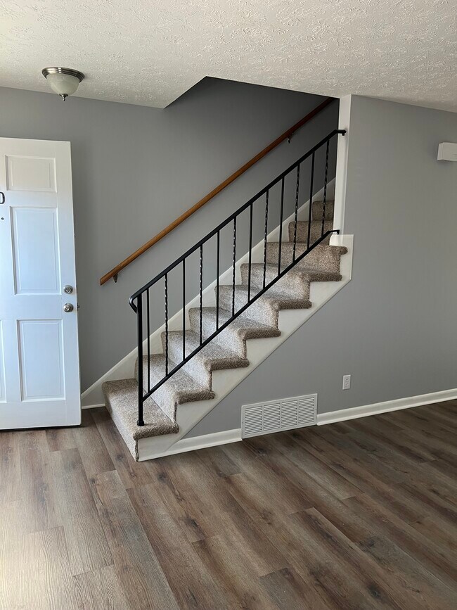 Photo - 1606 Smith Rd