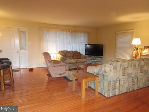 Building Photo - 2131 Pimmit Dr