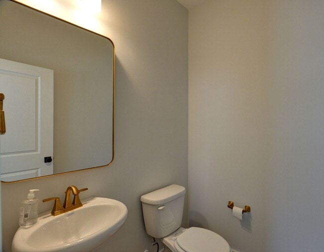 Photo - 4 Bedroom 3.5 Bath House in Twin Lakes - J...