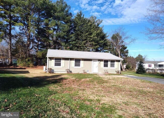 Photo - 8566 Dyott Ct