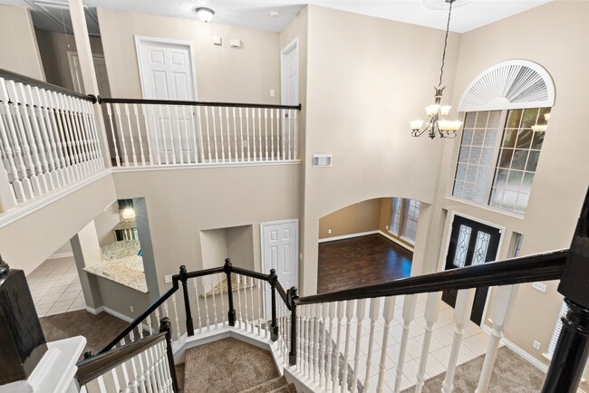 Photo - 15718 Stroudwater Ln