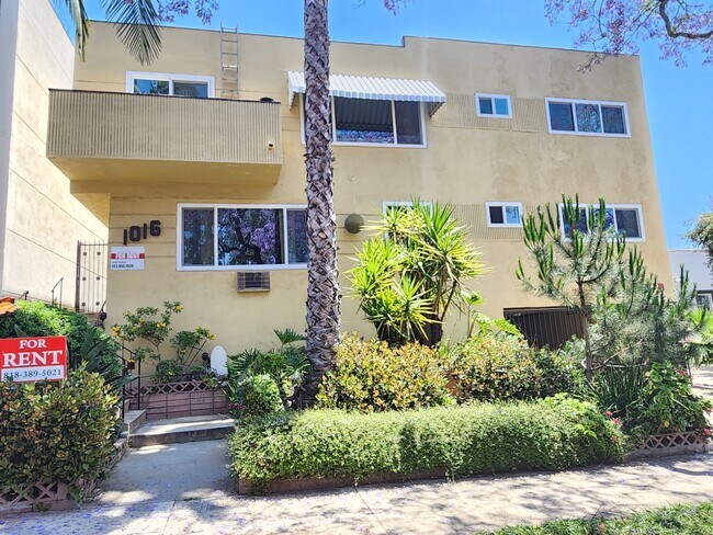 Photo - 1016 N Edinburgh Ave Apartments Unit 6