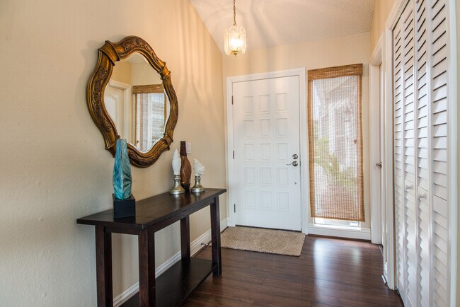 Photo - 4431 Gateshead Bay Apartamento Unidad 1