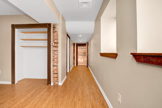 Photo - 58 Buckingham St Unit A