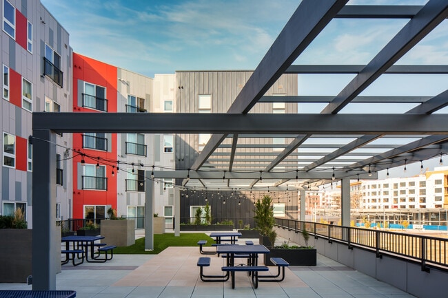 Photo - Eaton Street Apartments