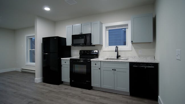 Photo - 15 Hungerford Terrace Unit 12
