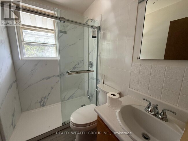 Photo - 12190 Warden Ave.