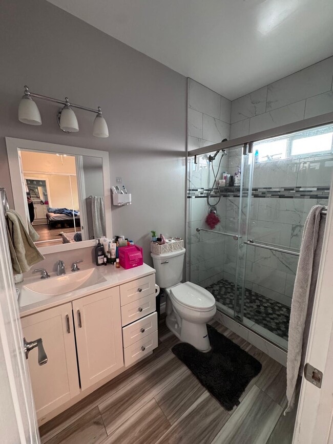 Photo - 4442 Delta St