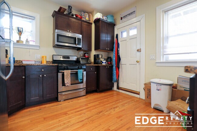 Photo - 338 Washington St Unit 1