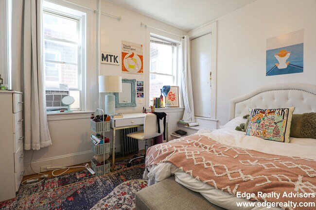 Photo - 74 Egmont St Unit 3