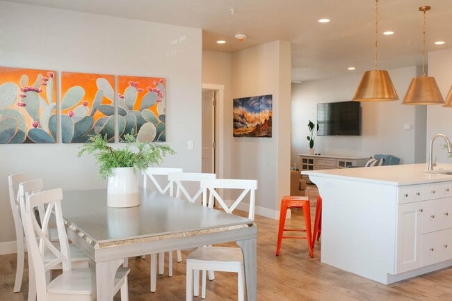 Photo - Short term lease options! Spacious Condo i... Unit 7