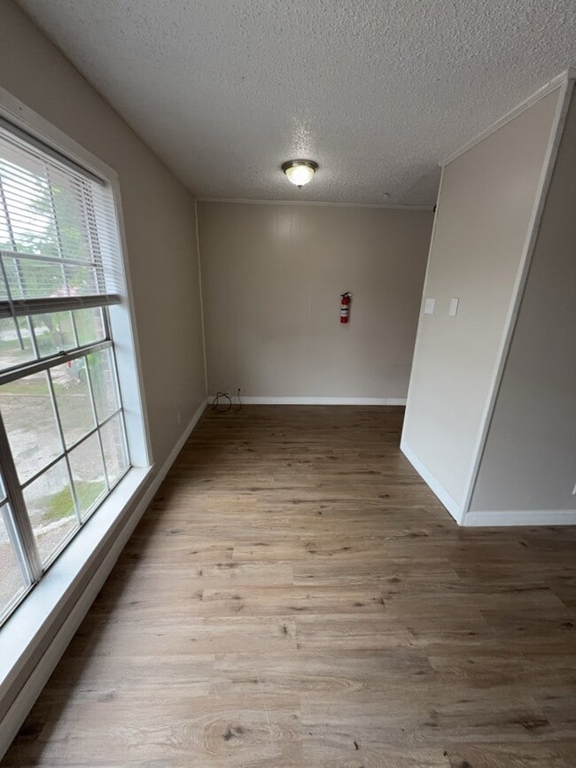 Photo - 307 Canada St Unit 2B