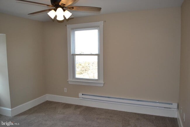 Photo - 1643 Rockwell Rd Unit 5