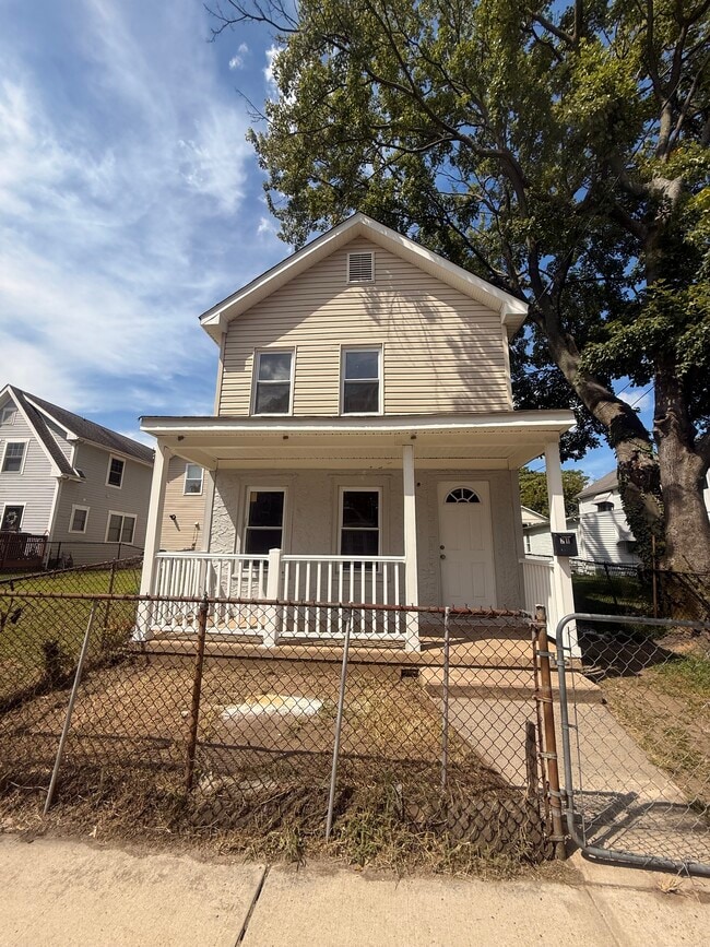 Building Photo - 21 Avenue A