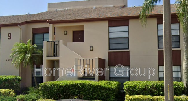 Building Photo - 2597 Countryside Blvd Rental