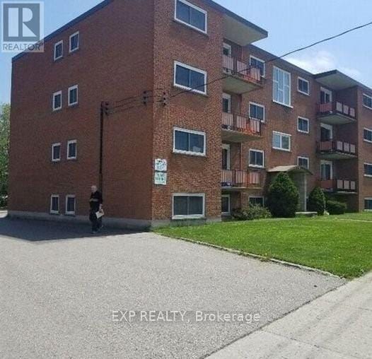 Photo - 12 Westmount Rd W Unit 9
