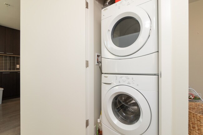 Photo - 2975 Atlantic Ave