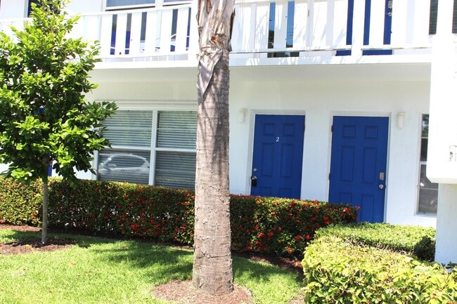 Photo - 2929 SE Ocean Blvd Unit B2