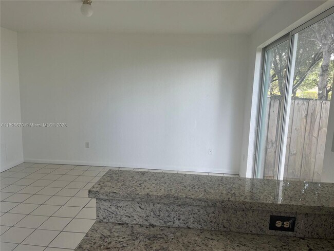 Photo - 2508 SE 14th Ave Unit 287