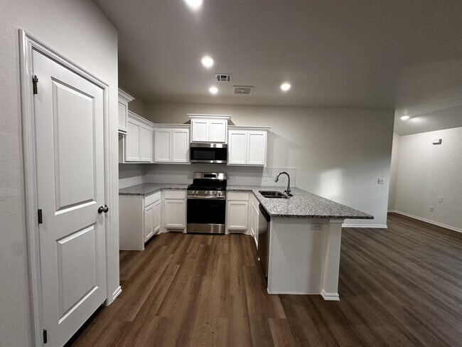 Photo - 11501 Mackenzie Wy