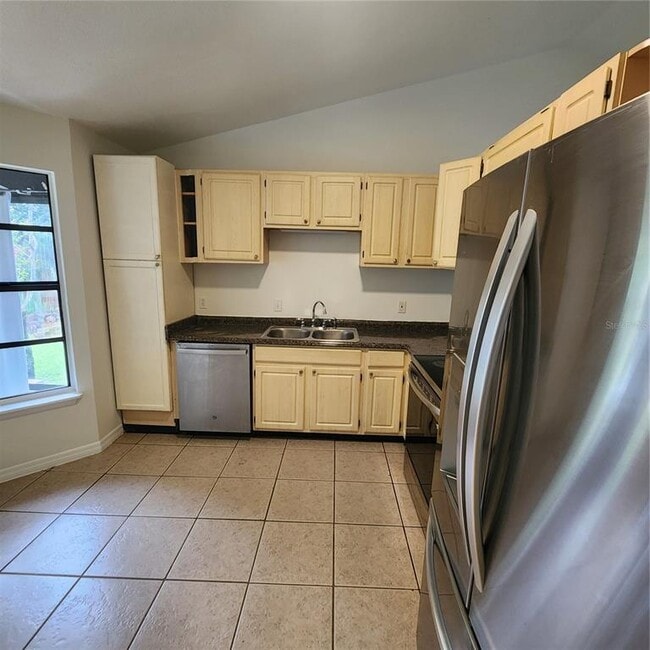 Photo - 1162 Gage Ave