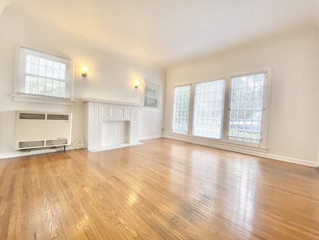 Photo - 506 N Genesee Ave Rental