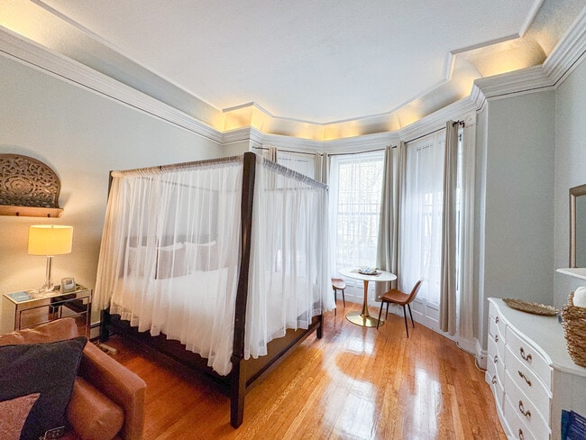 Photo - 337 Beacon St Apartments Unit 2