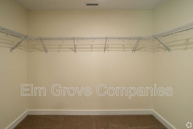 Photo - 58 Monroe Dr