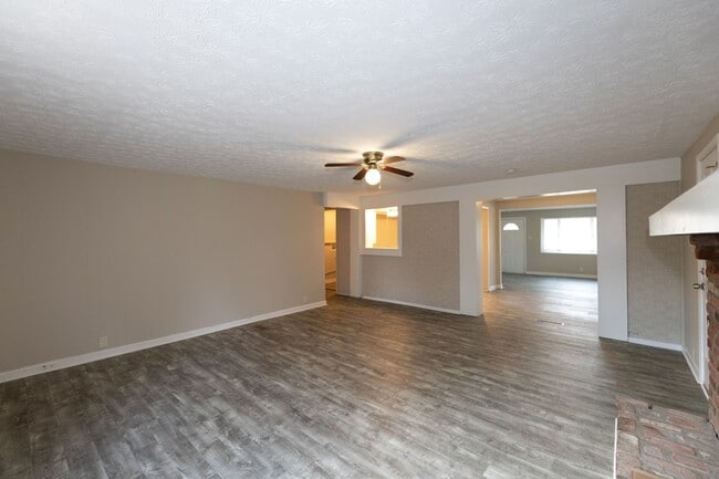 Photo - 5 bed 1.5 bath. Section 8 approved.