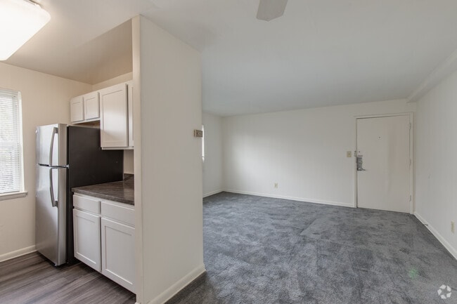 The Sequoia- 1BR, 1BA - 591SF - Boston Crossing