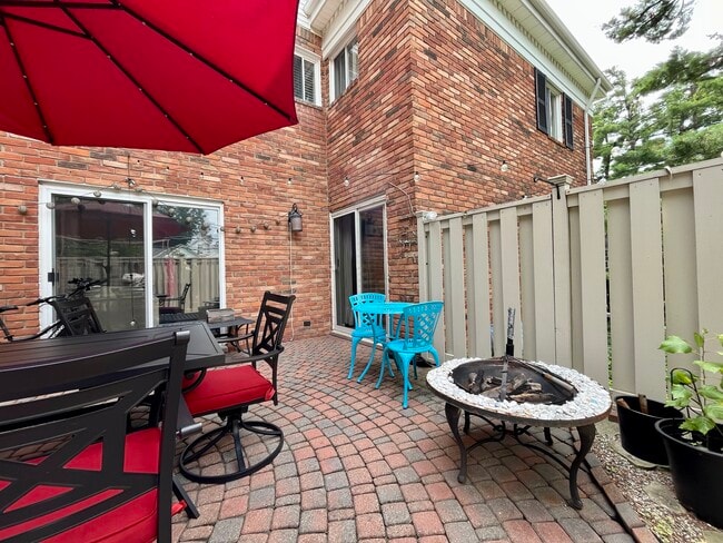 Building Photo - 1760 Trailwood Path