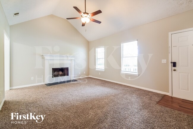 Photo - 250 Berkshire Dr