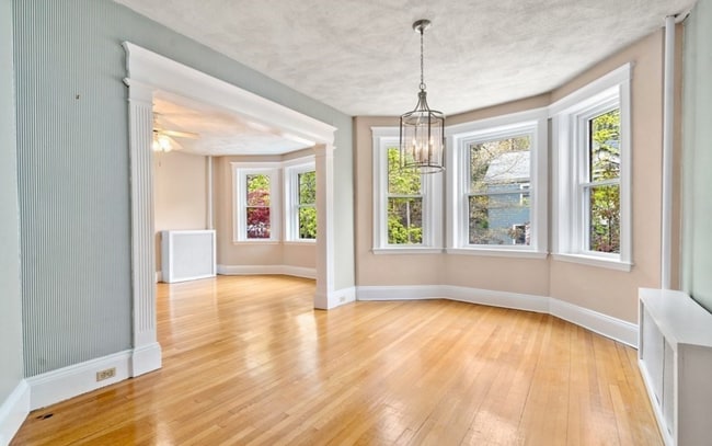 Photo - Gorgeous 3 bedroom unit in Brookline!
