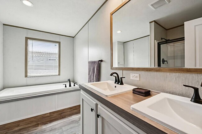 Photo - 1029 Spring Azure Dr