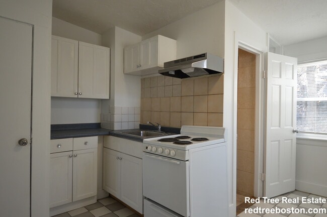 289 Hancock St Unit 4