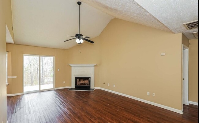 Building Photo - 231 Cobbler Dr