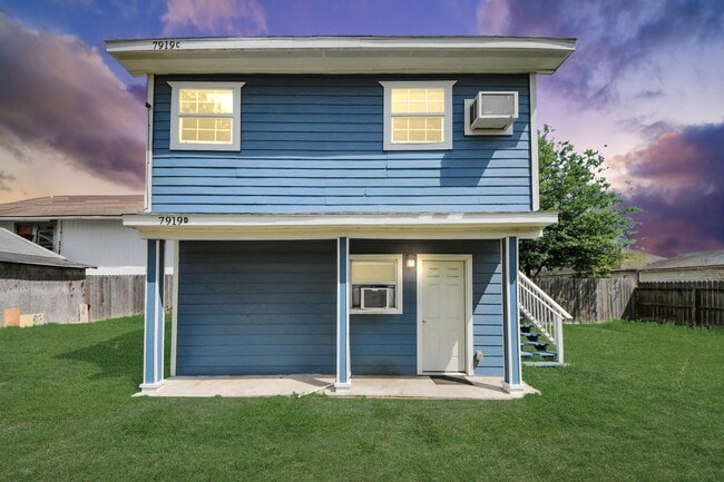 Building Photo - 7919 Brays St Unit D