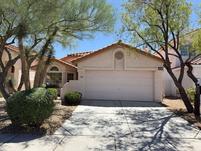 Live the Summerlin Lifestyle – Immaculate ... - Live the Summerlin Lifestyle – Immaculate ... House