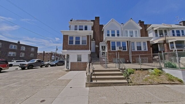 Building Photo - 5200 Montour St Unit 2