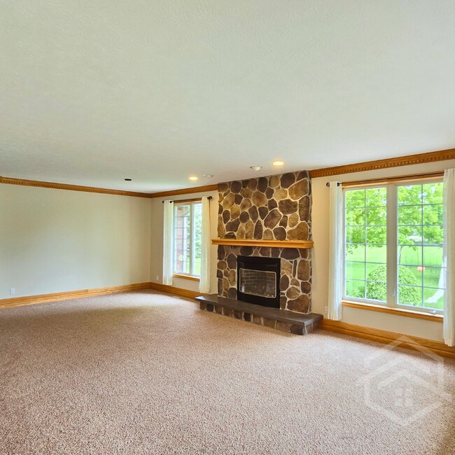 Photo - Large Country Listing in Norwich!!