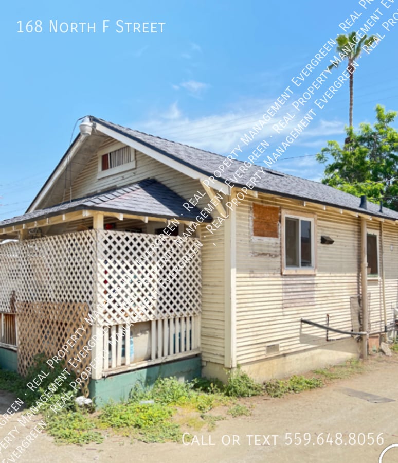 Photo - 168 N F St